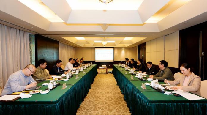 集团党委书记、董事长任丁会见重庆老哥俱乐部集团董事长乔昌志一行