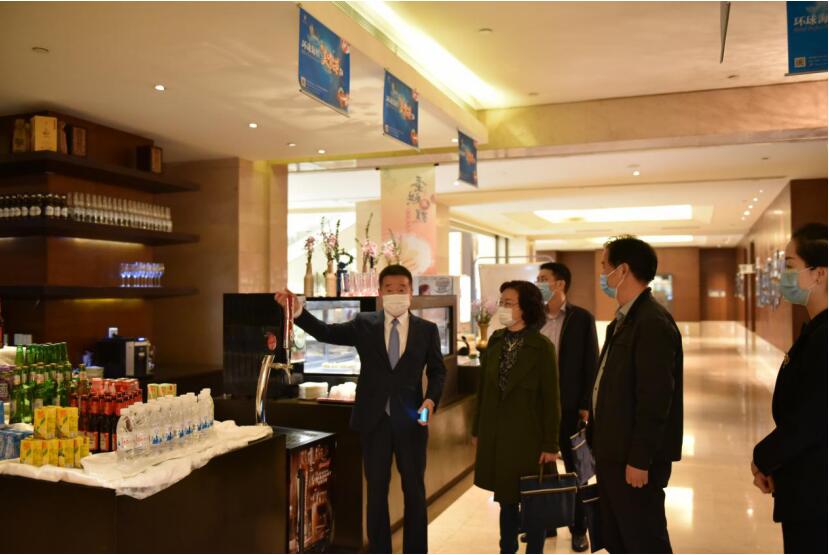 省国资委副主任游代丽调研指导老哥俱乐部集团复工复产事情