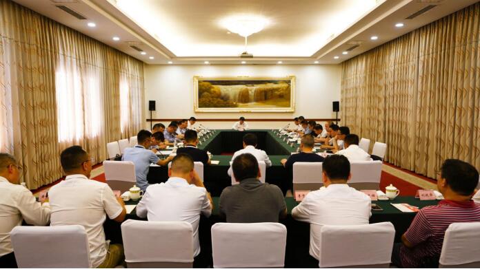 老哥俱乐部集团班子实地督导金牛宾馆改（扩）建工程
