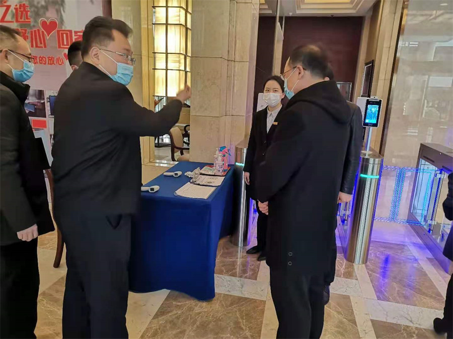 老哥俱乐部集团起劲行动自动迎战应对疫情