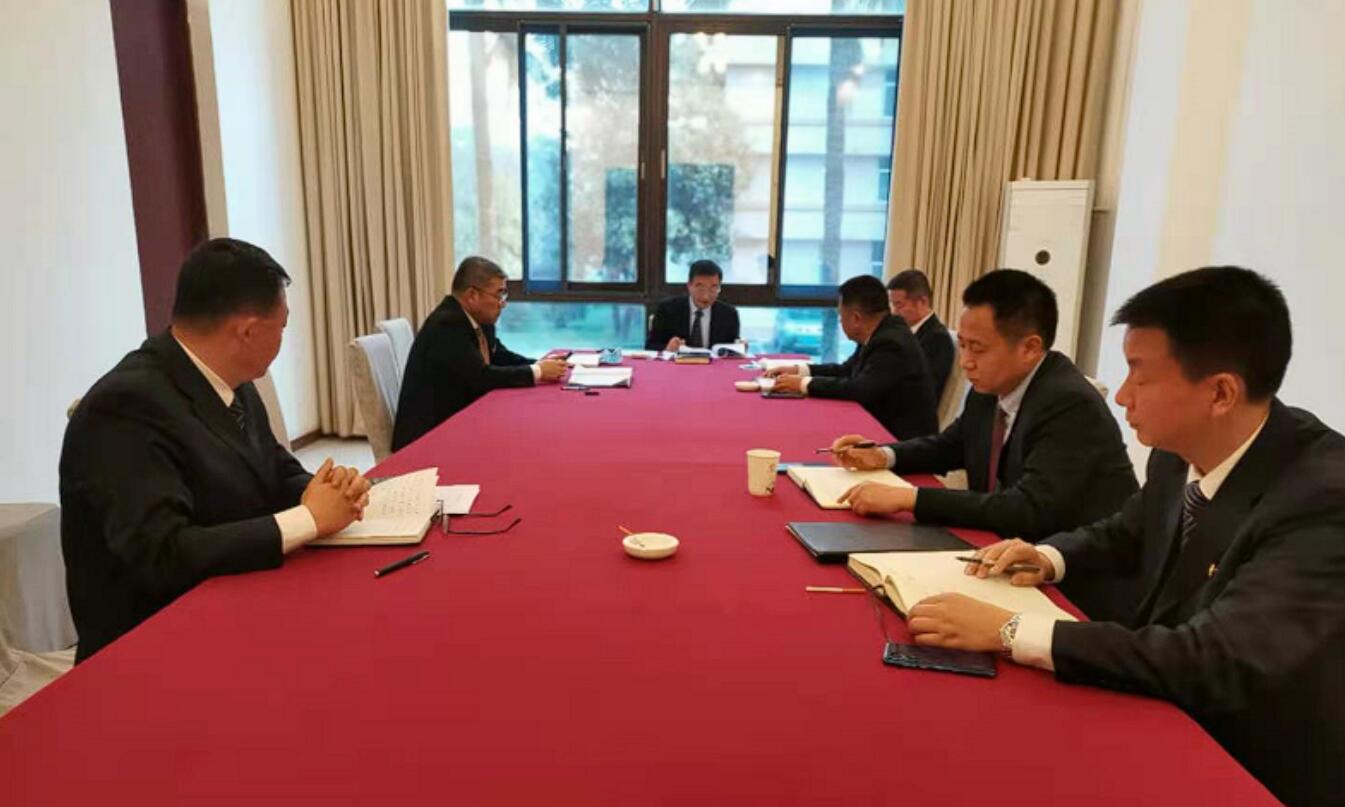 老哥俱乐部集团各子公司深入学习贯彻集团2021事情聚会精神