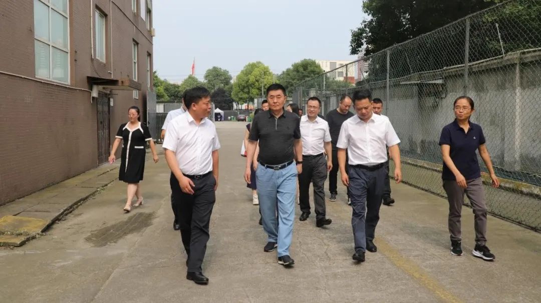 省老哥俱乐部集团向导带队调研锦弘集团文印中心保密命题阅卷印制基地