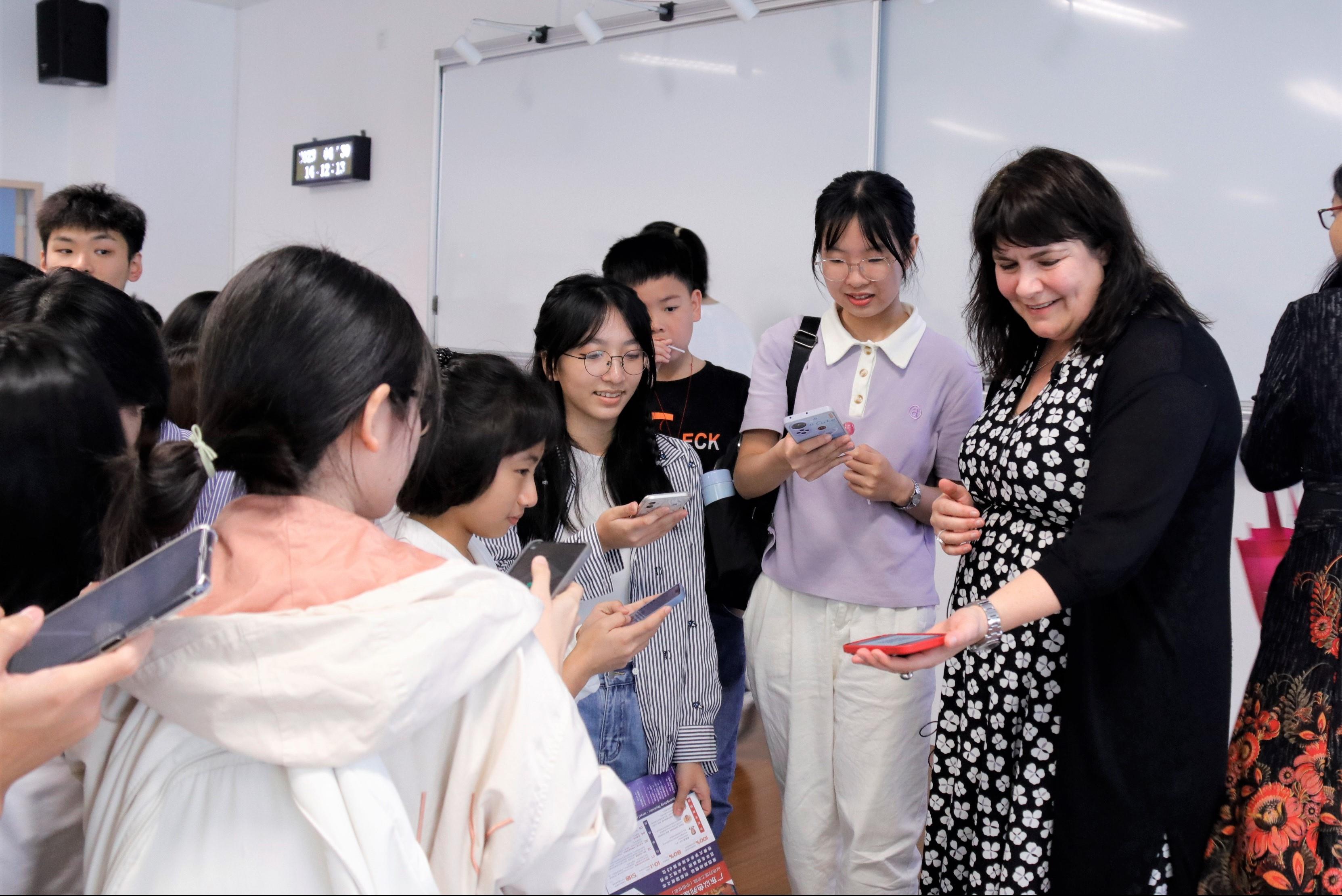 3d326883-639d-48bd-9cbe-e764336461cd