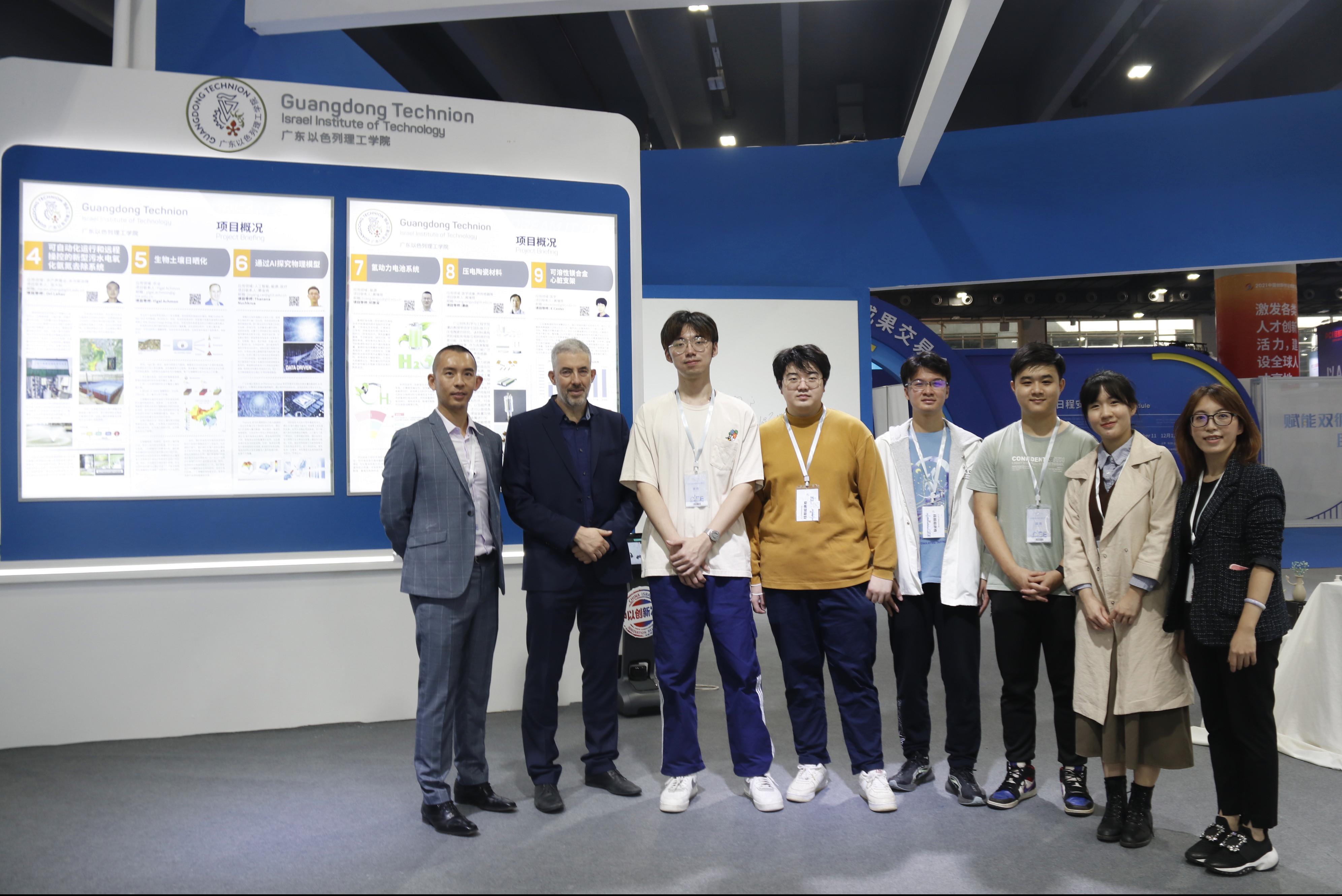 40d05eeb-f21b-4916-9641-bdae2d222370