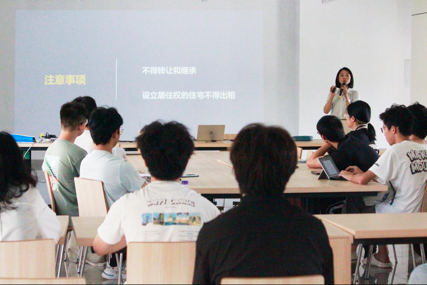 6e5fcb7a-5e0c-4e3e-b1f7-27d745cb6b16