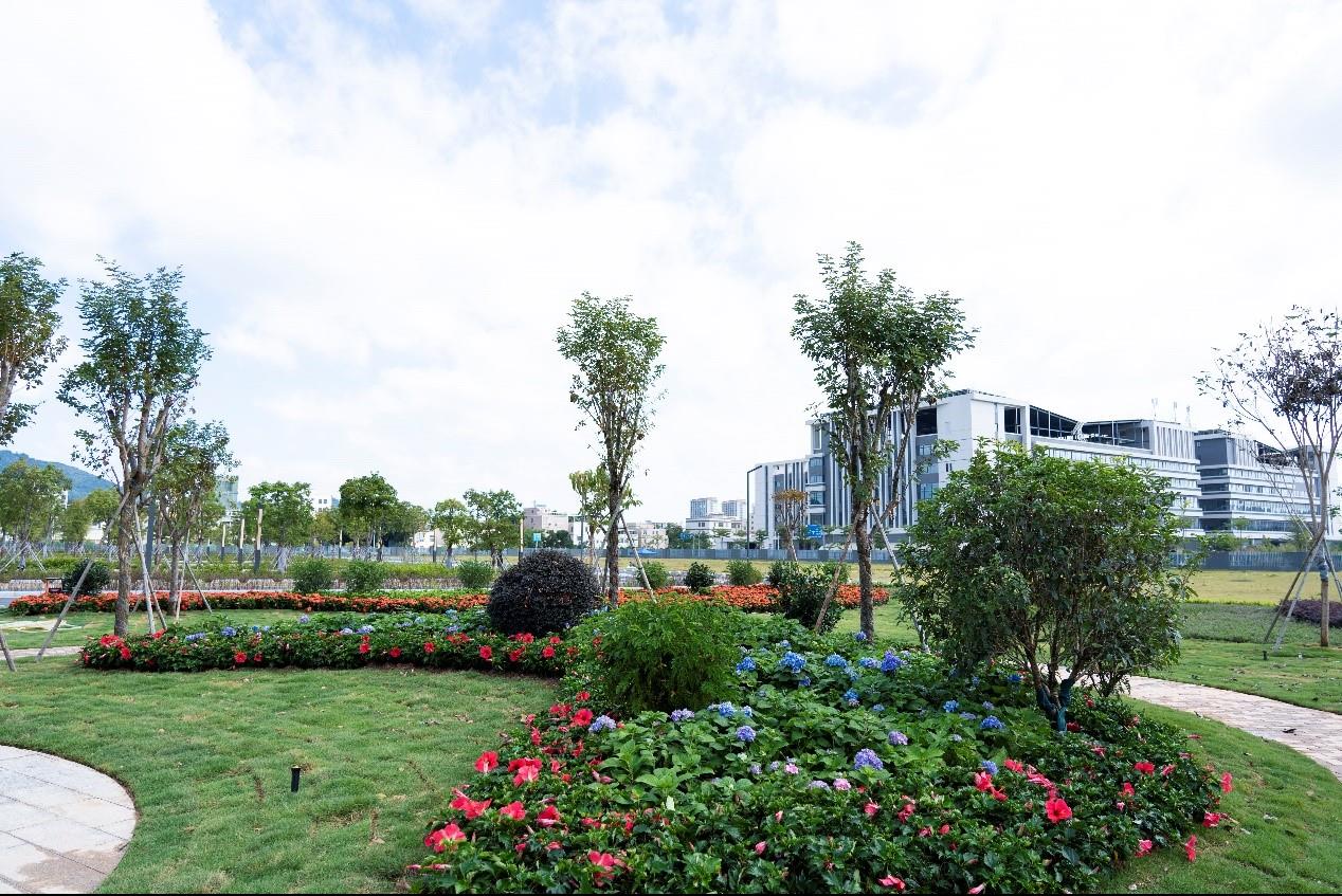 7b963b35-0d6e-44bc-9269-c1d8320b5b37