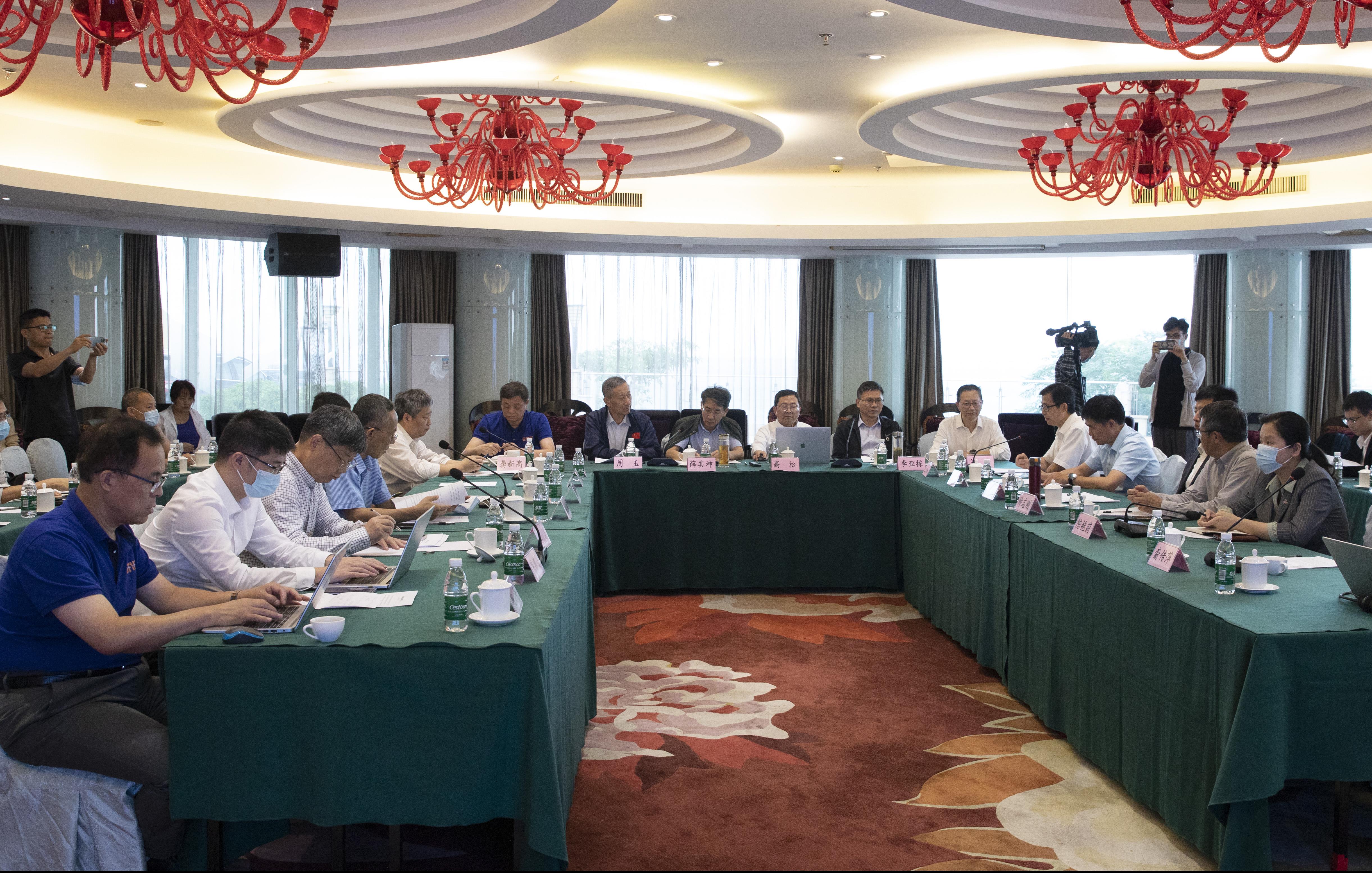 7ed0cd1b-b021-4a4e-83bb-2a530199a71d