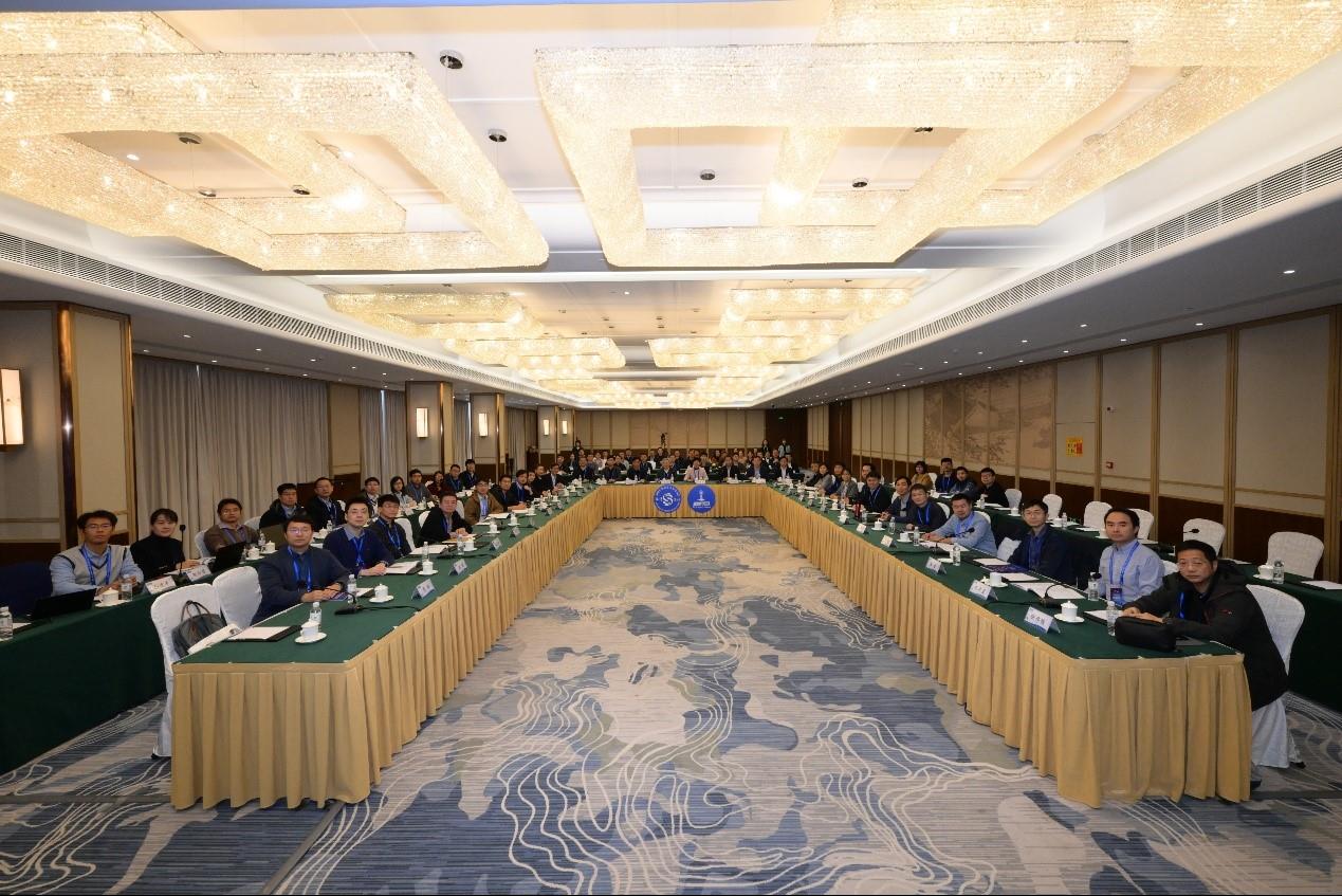 8acecae1-6ce8-4cd7-9921-c37911f01d21