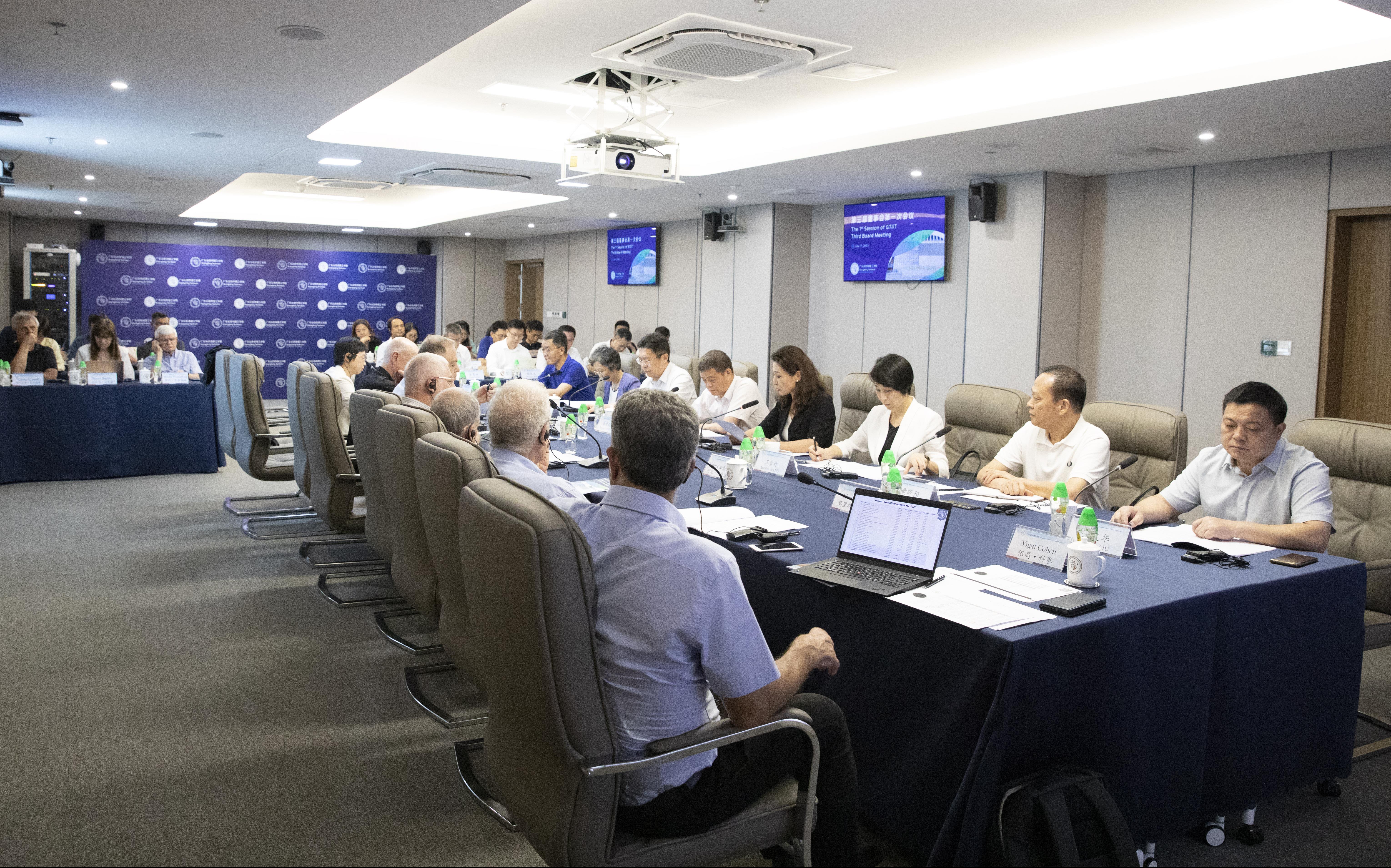 8f2b9500-a5b4-4d5d-a1fc-6a1ccfaa96a0