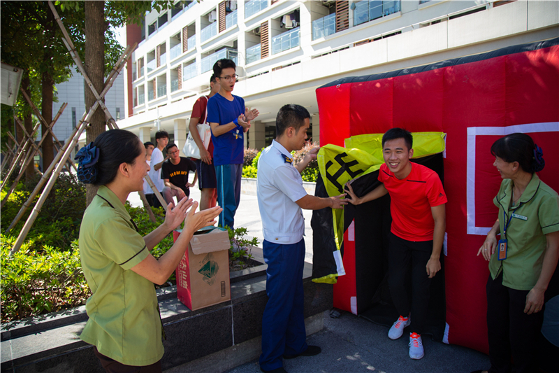 90d133cf-68d2-4126-9b7d-9f2f74bc255a