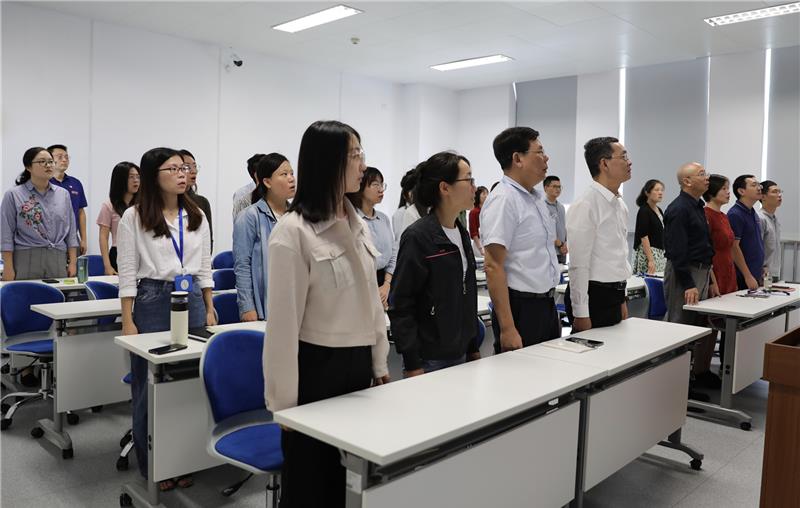 aa7cc7b4-650b-4bcc-8e42-4aba80a36489