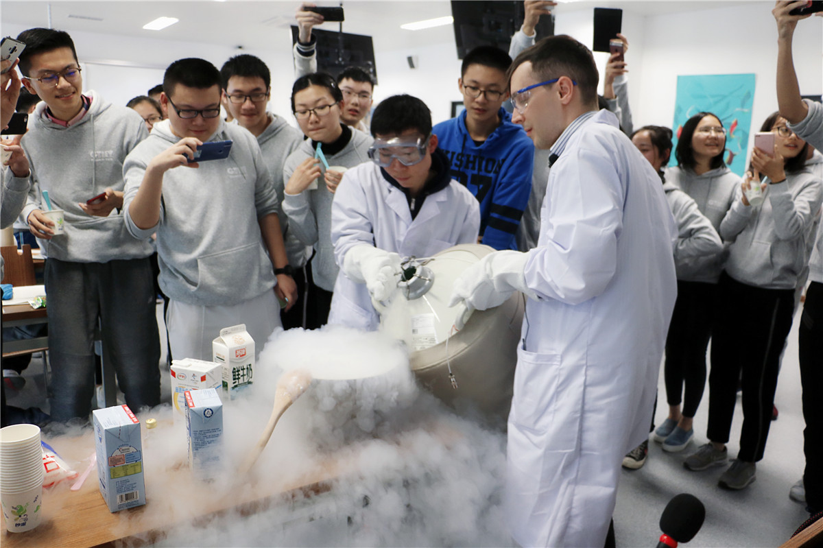 b3e13df7-1268-49f9-9068-042b0ba08f4e