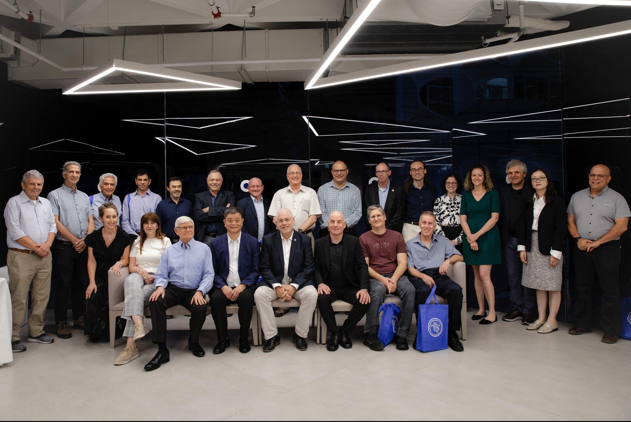 fef0b461-d23c-462f-96d9-01ecfbdbb37e