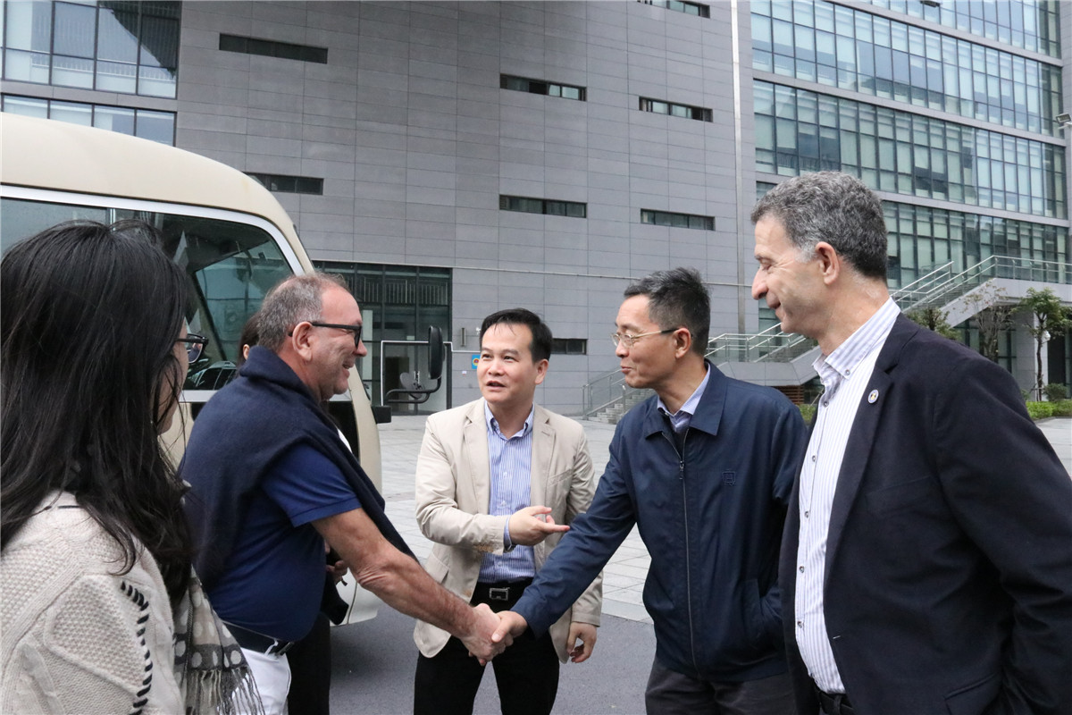 IMG_9837.jpg IMG_9837.jpg