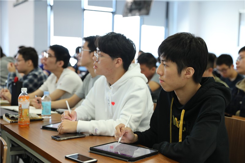 6374111929819090348844223