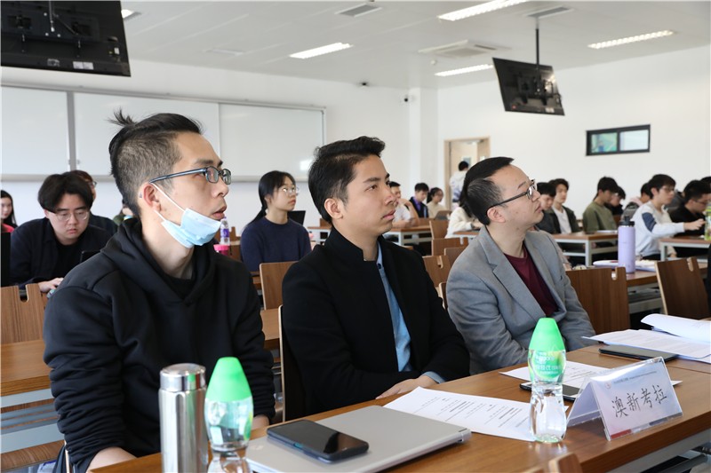 6375330474835336376993274