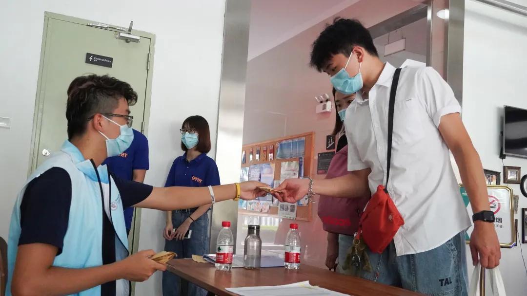 6377768715945662309774345