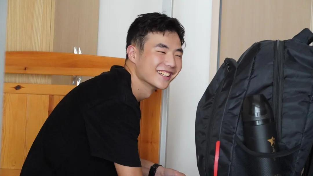 6377768716016049097389382