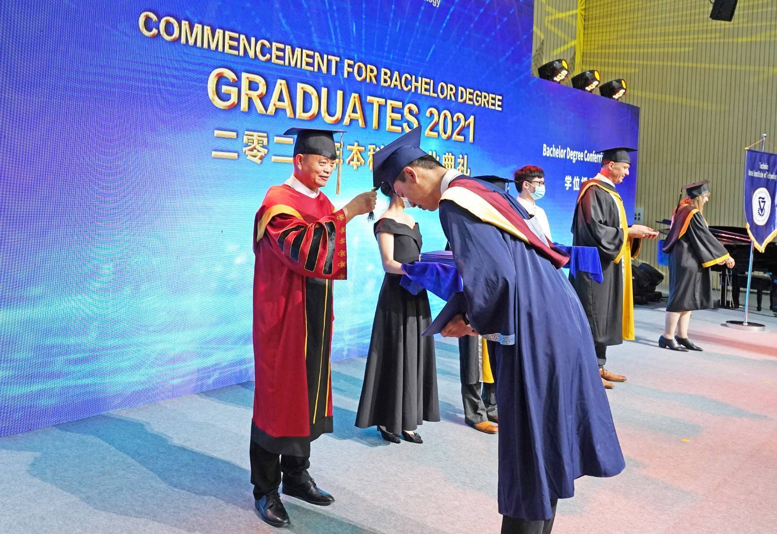 6378011073623331792328657