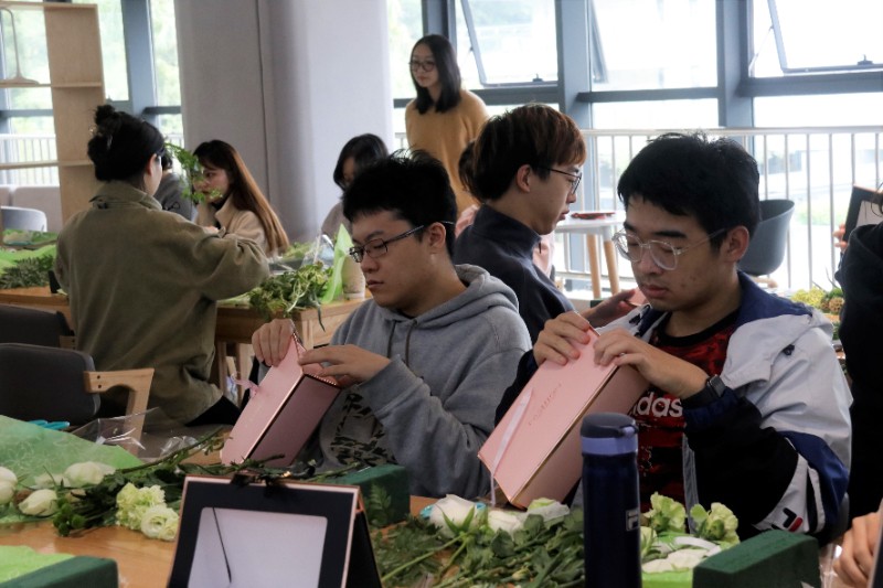 6378018496281186423066735 6378018496281186423066735