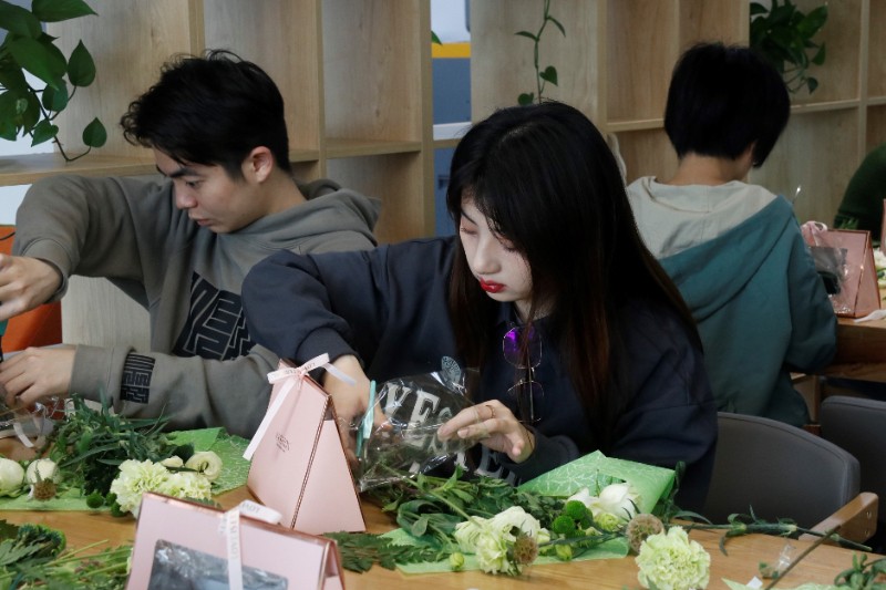 6378018496287528729809306 6378018496287528729809306