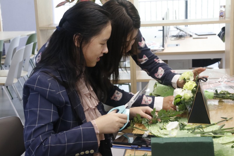 6378018496293683475795214 6378018496293683475795214