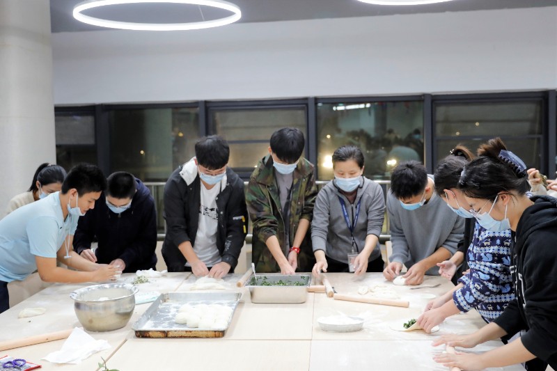 6378018753711670359865523