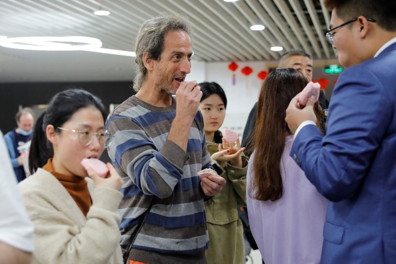 6378018770023911536529917