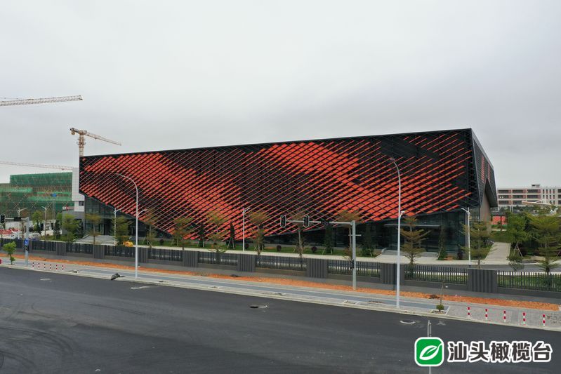 6378373157271184719160786