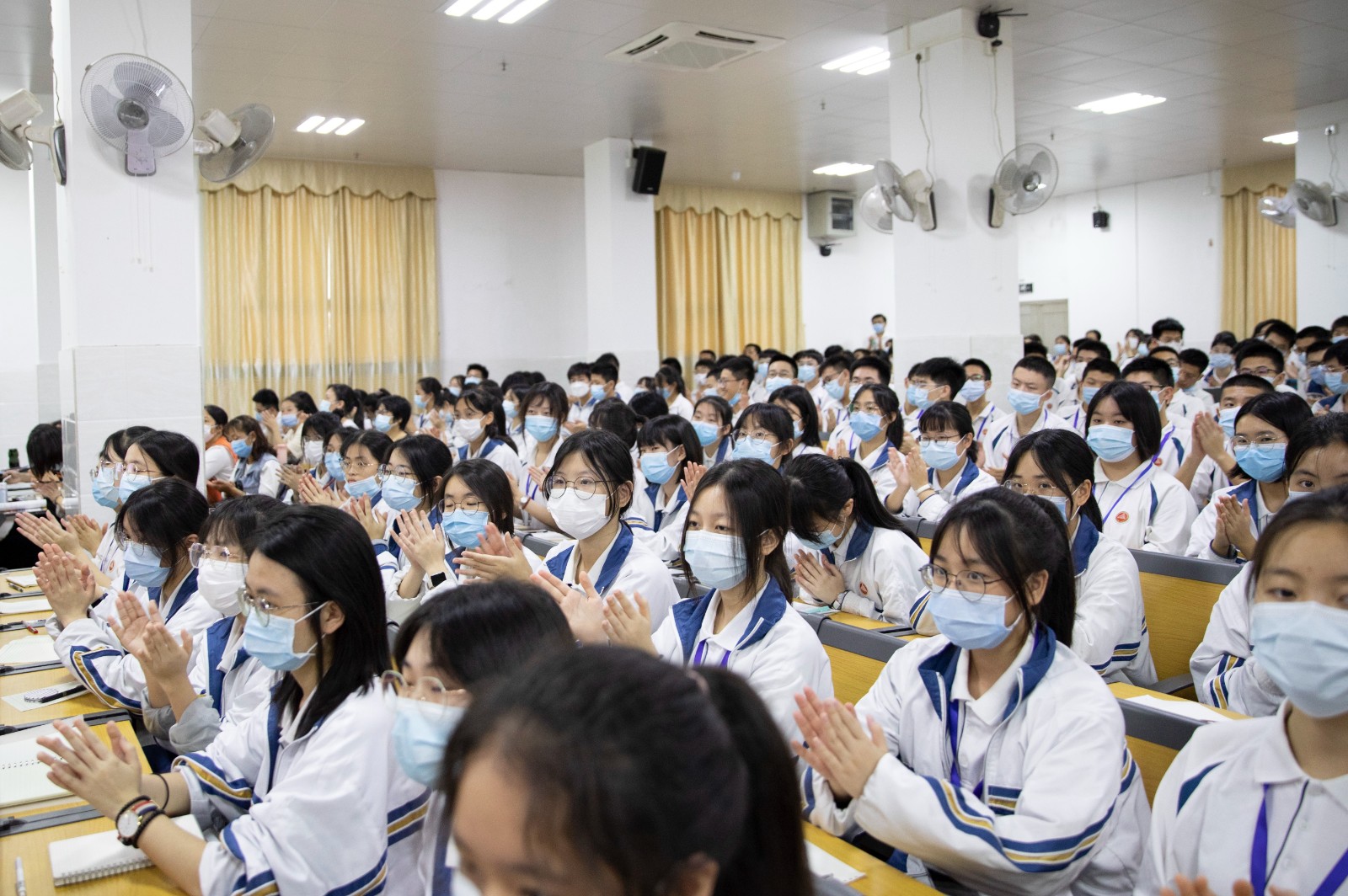 6378648395562524826888527