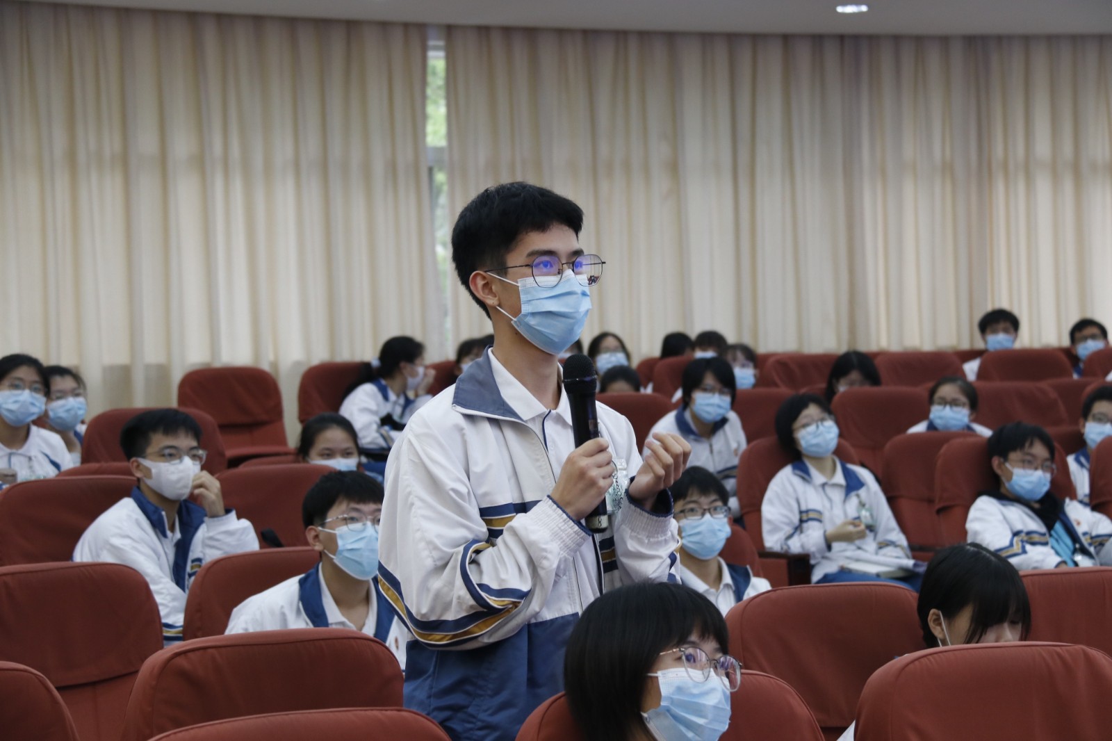 6378648395892530452962179