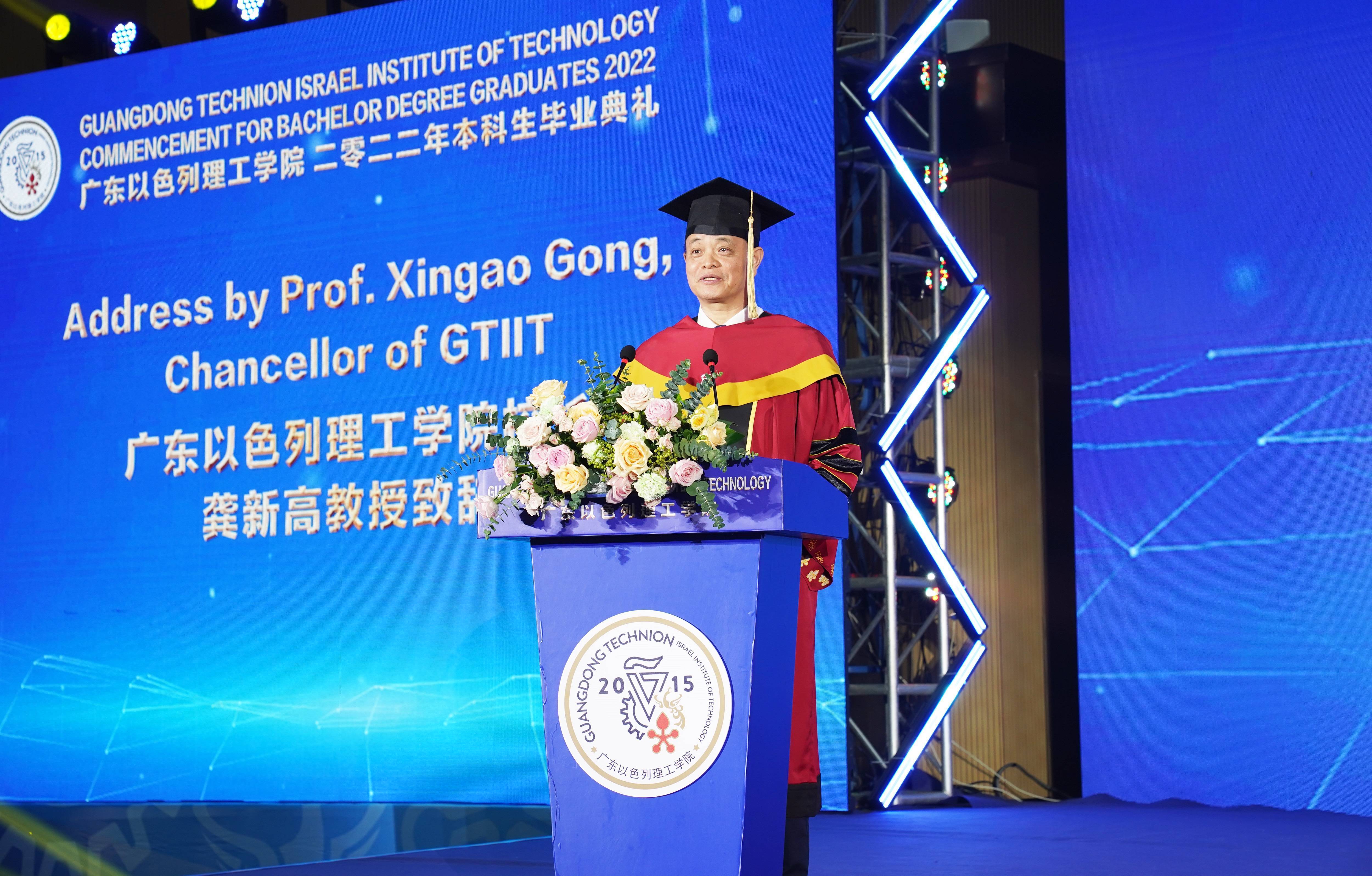 6379401257189596015773823