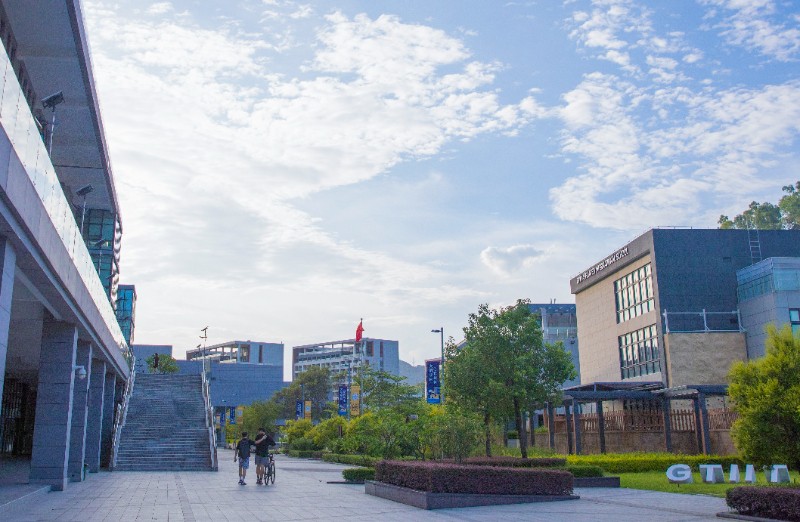 6379807079429135545371651