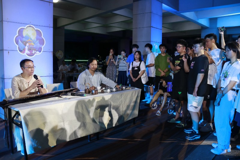 6379987338852319122830356