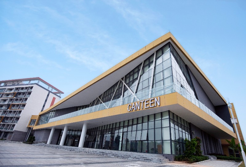 6380177252903112133518917