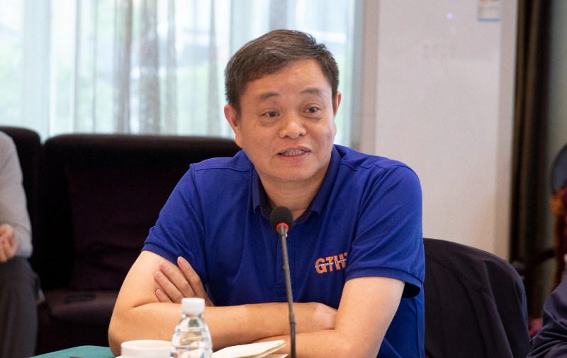 _16A2306.jpg _16A2306.jpg