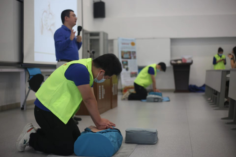 6380402185098056269392428