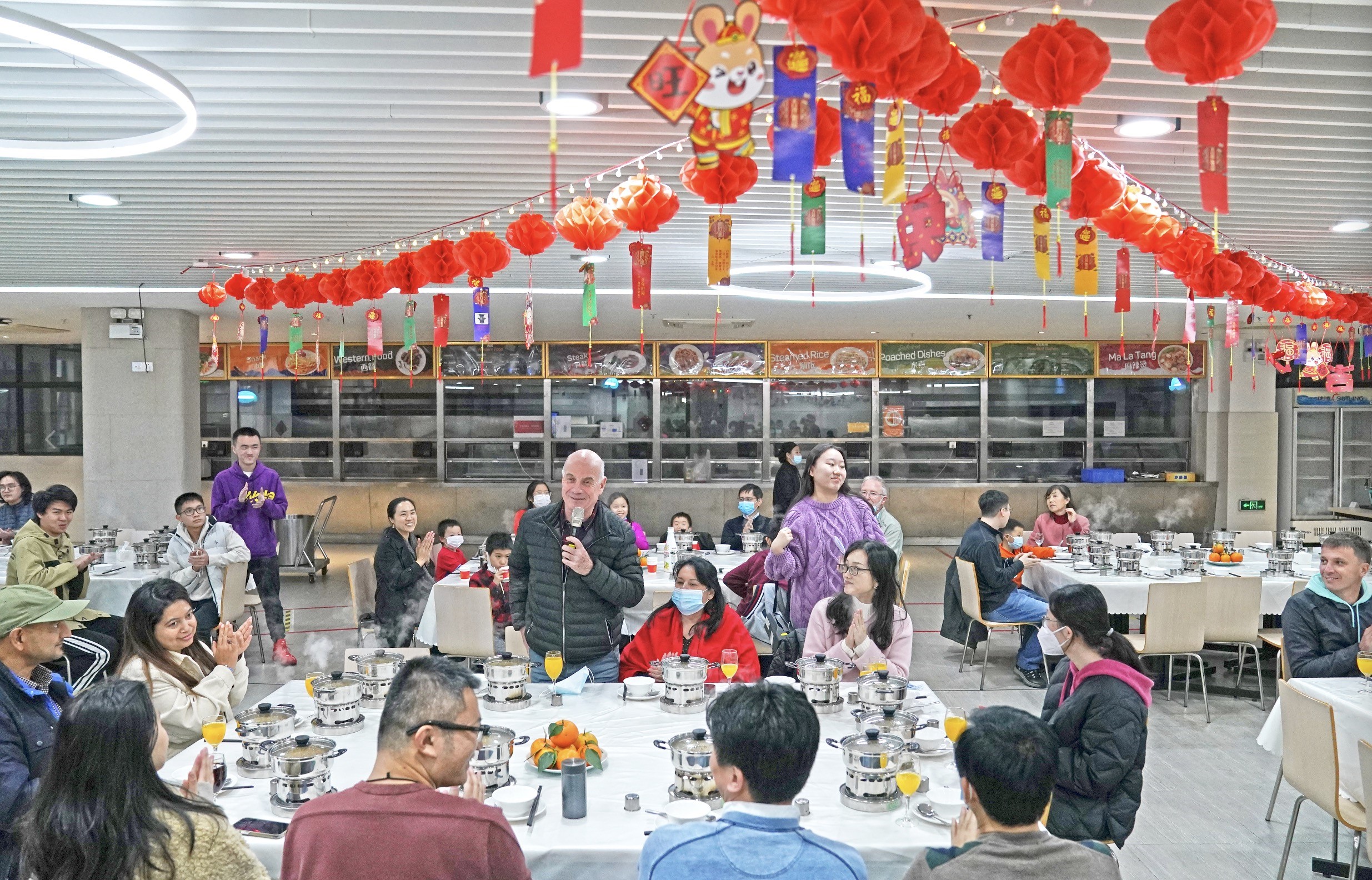 dinner1.jpg dinner1.jpg