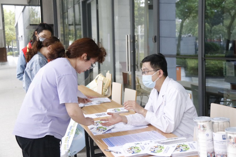 6381887983931216431063079