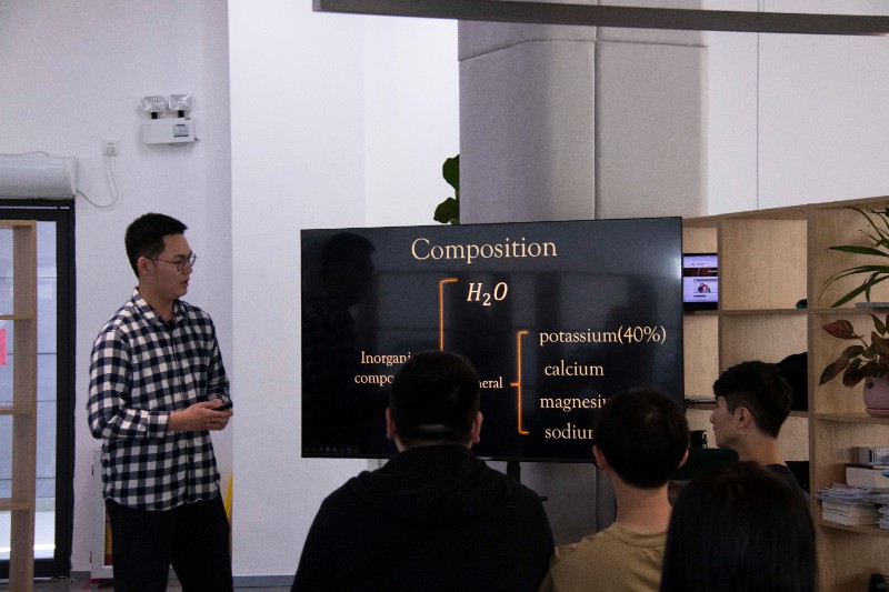 6381888097712174379659955