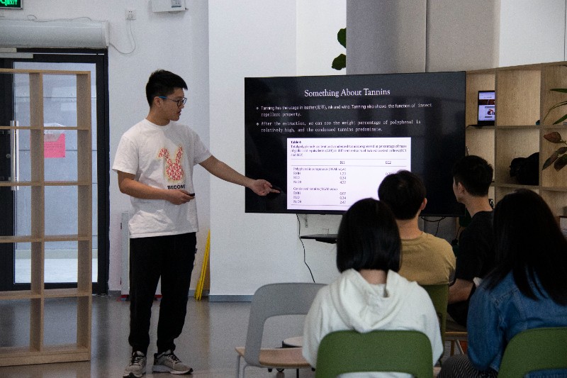 6381888097715298082416617