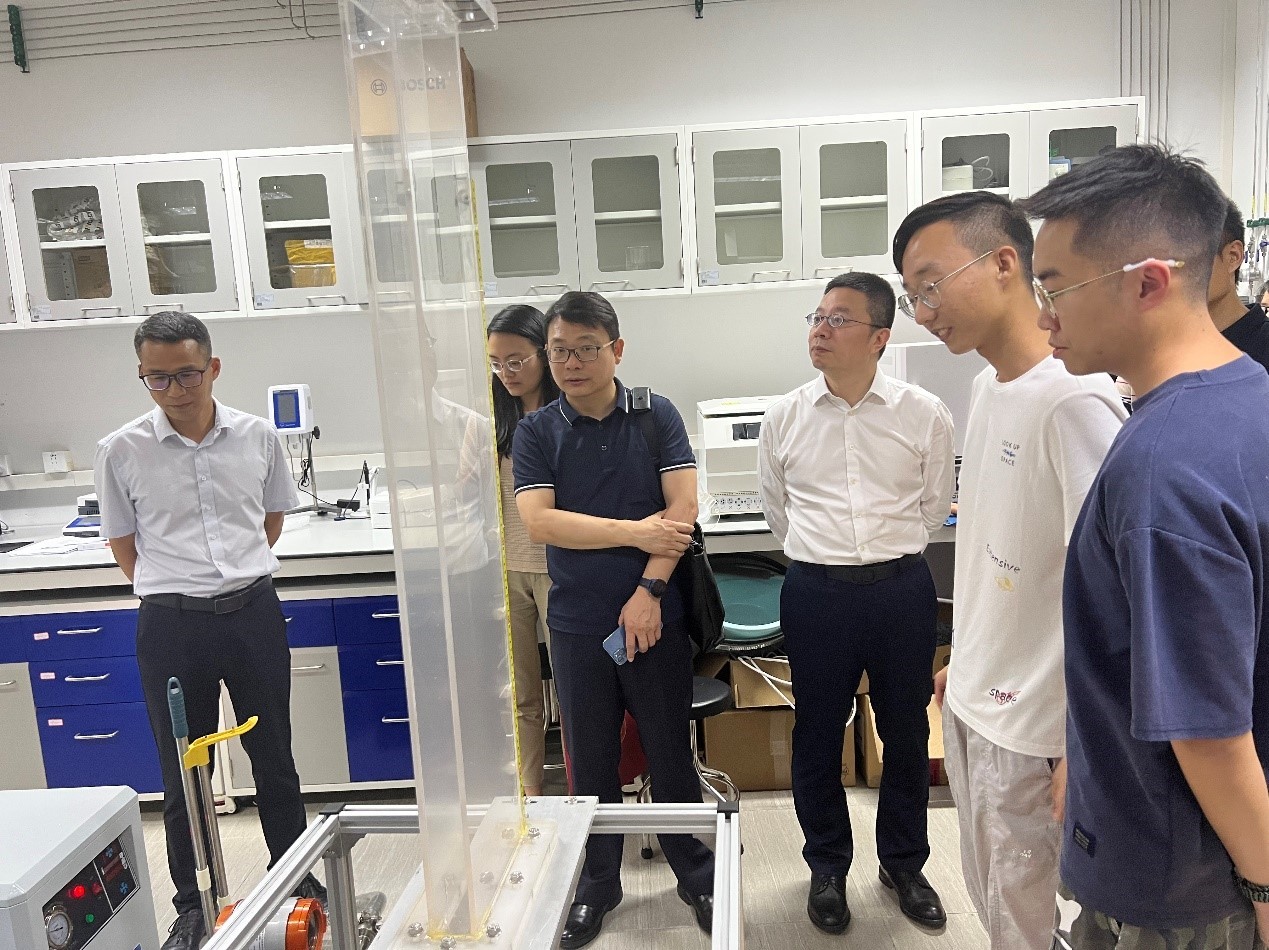 6382457872309243483290213