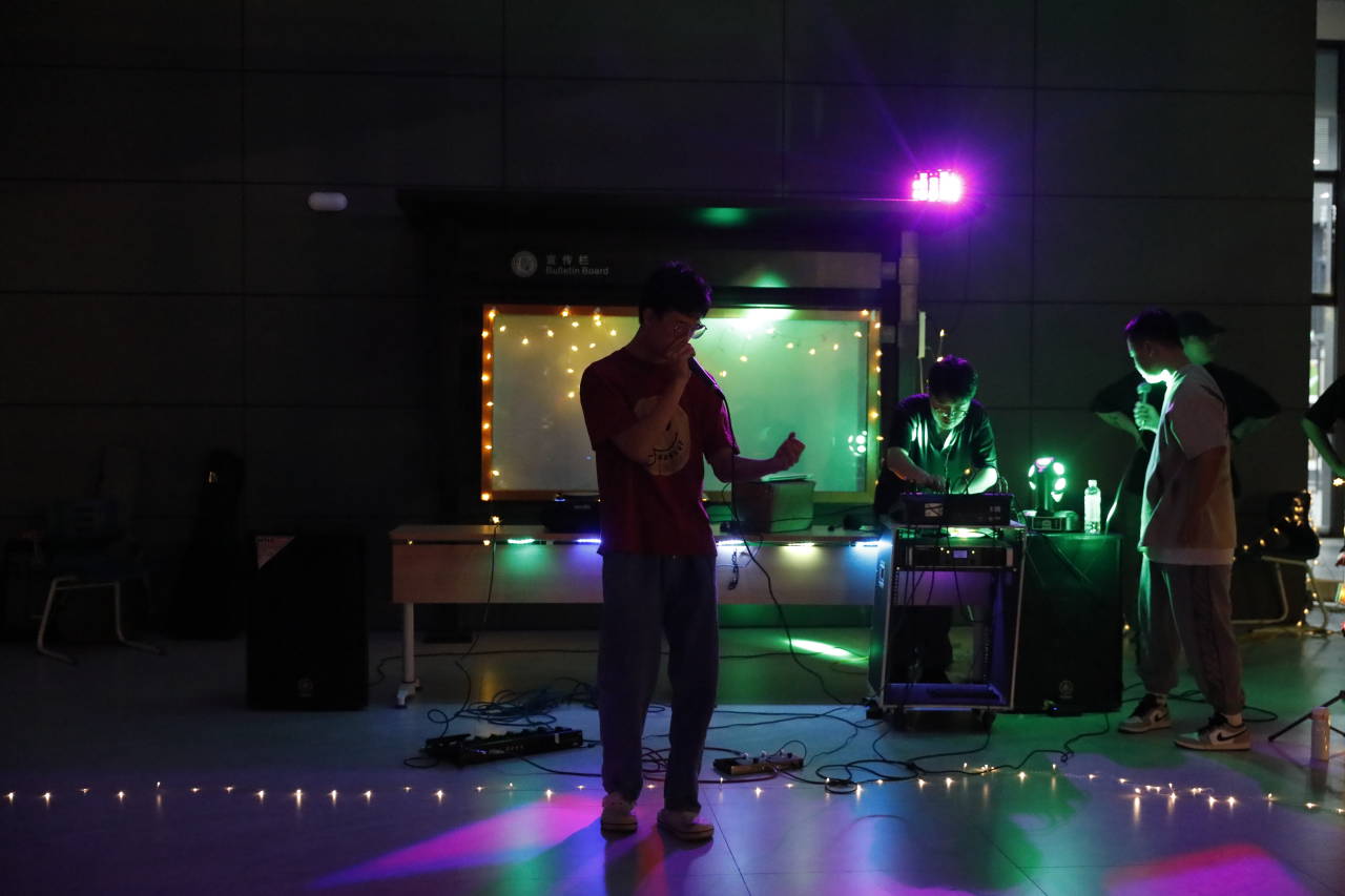 img_11.jpg img_11.jpg