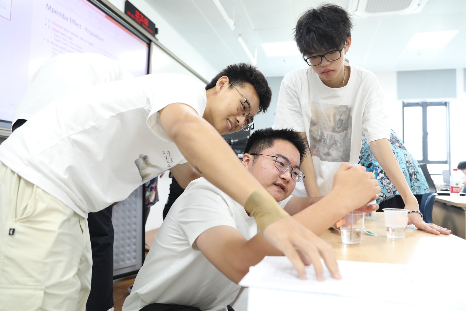 6389355135464508395857731