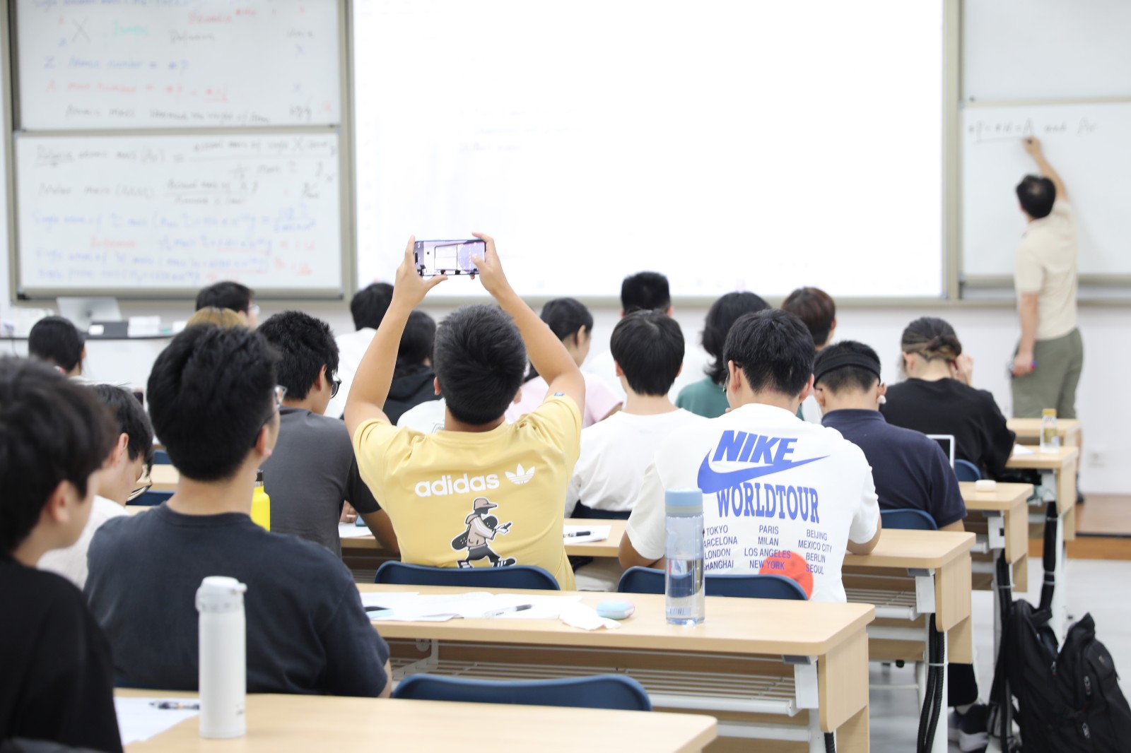 6389355140134996917392694