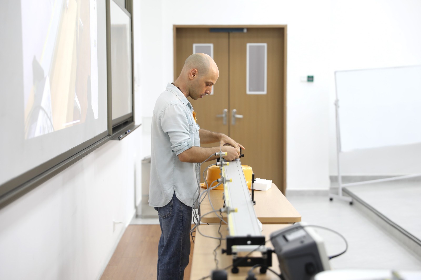 6389355149270237965104183