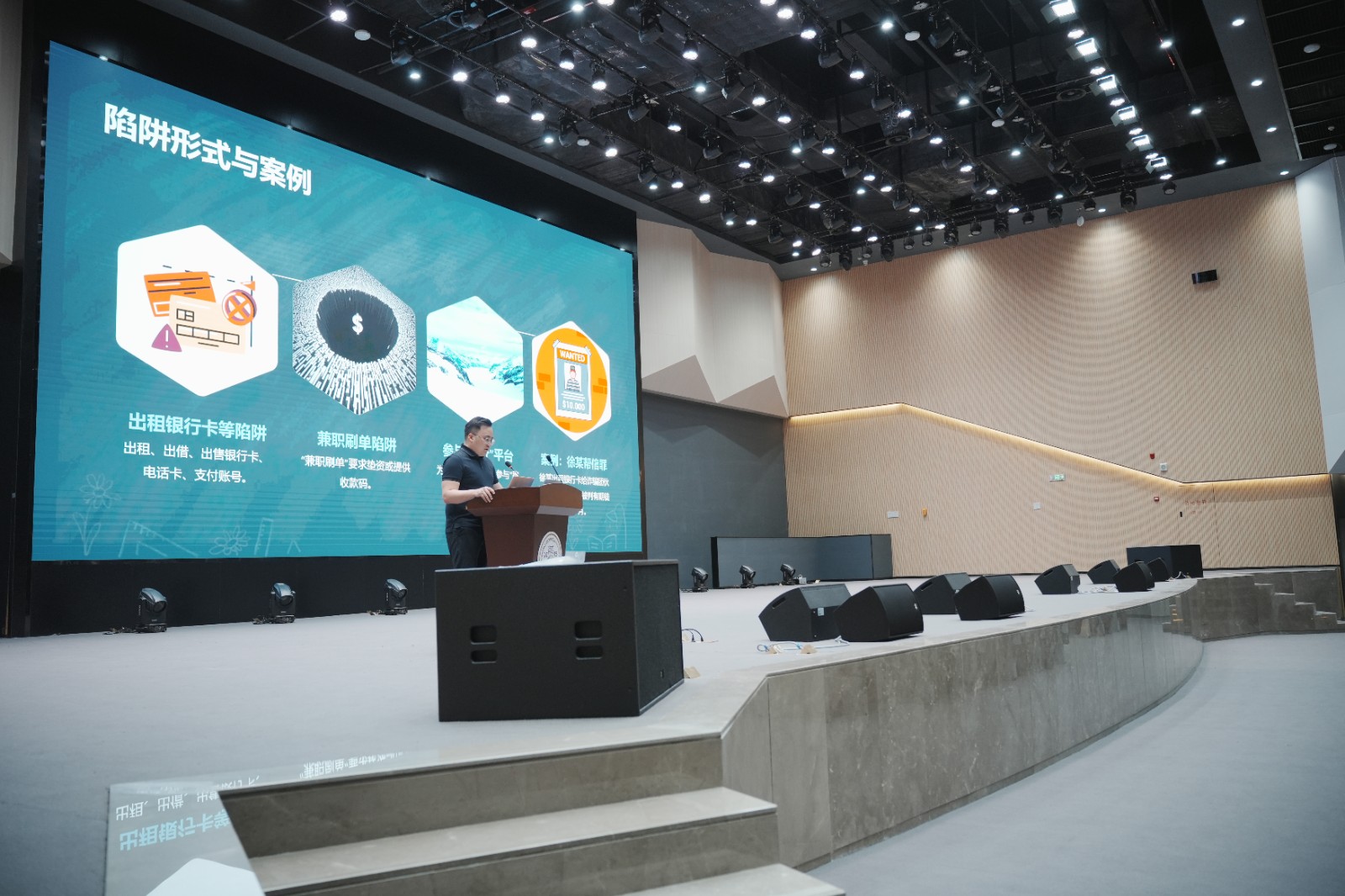 DSC08088.jpg DSC08088.jpg