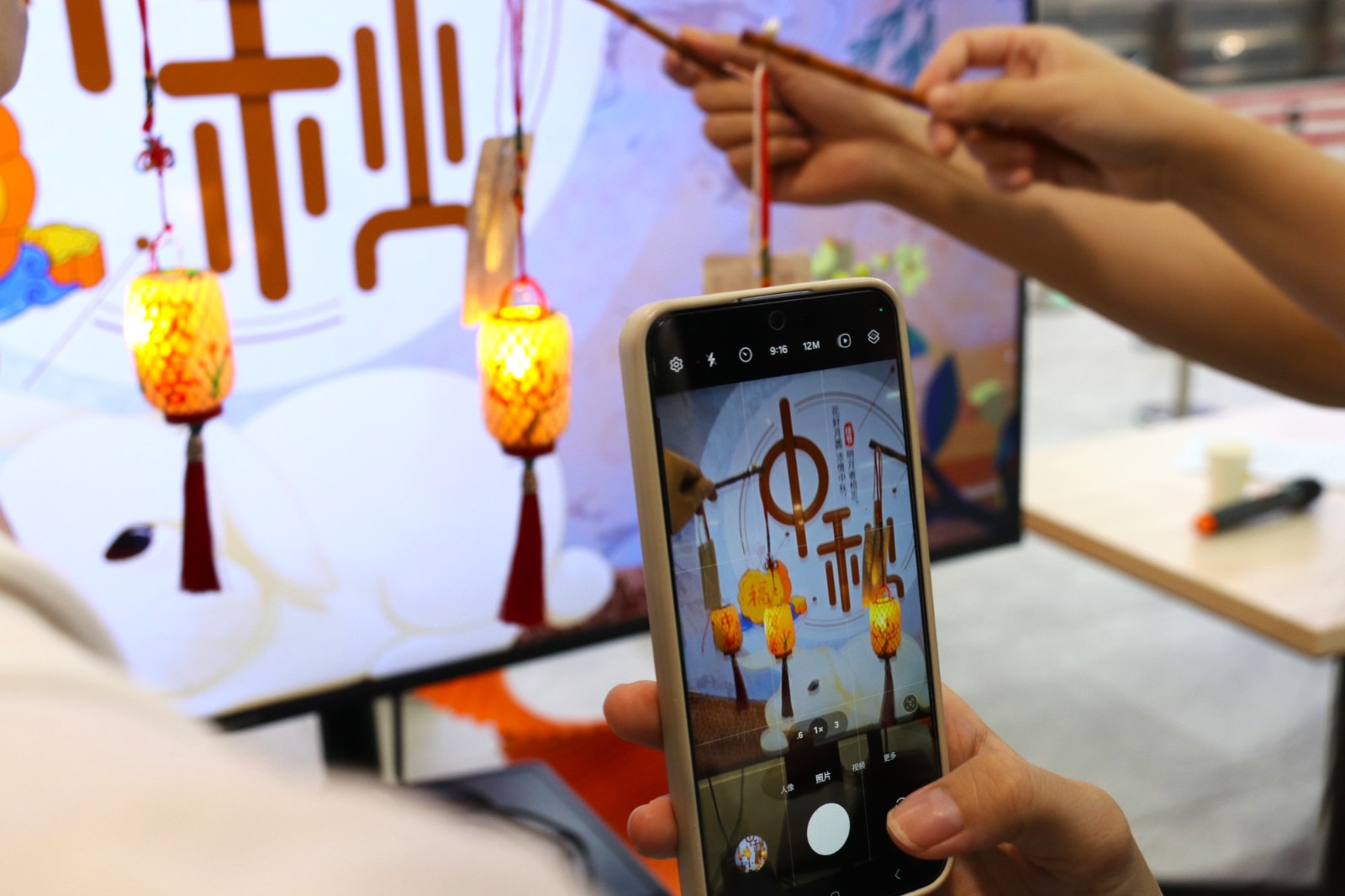 6389570617830374171835278