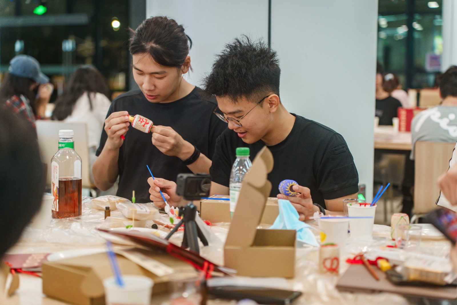 6389570633416734193720504