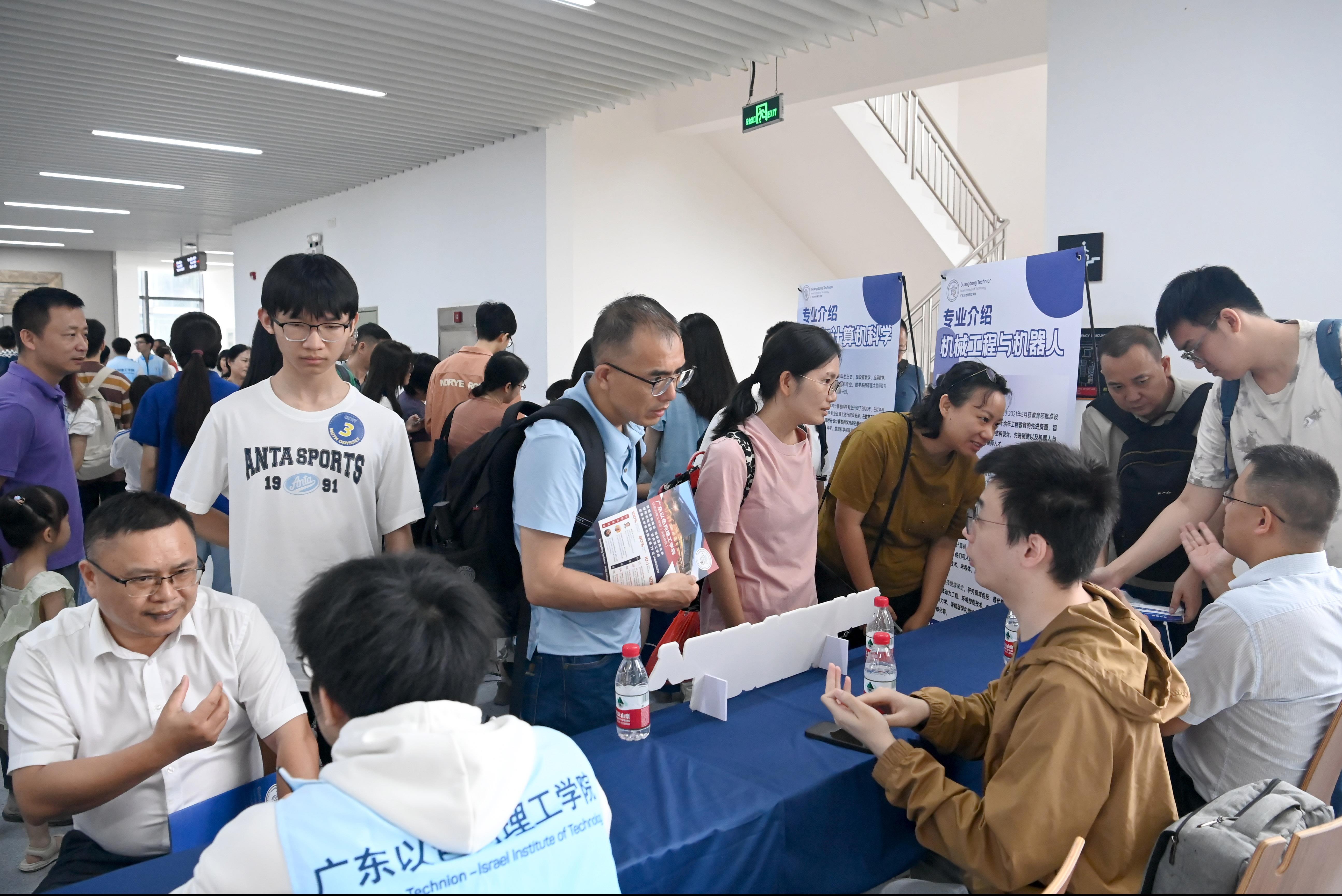 thumb_4aa502f0-9ab9-4e39-9eb9-fe628cb7f2c7